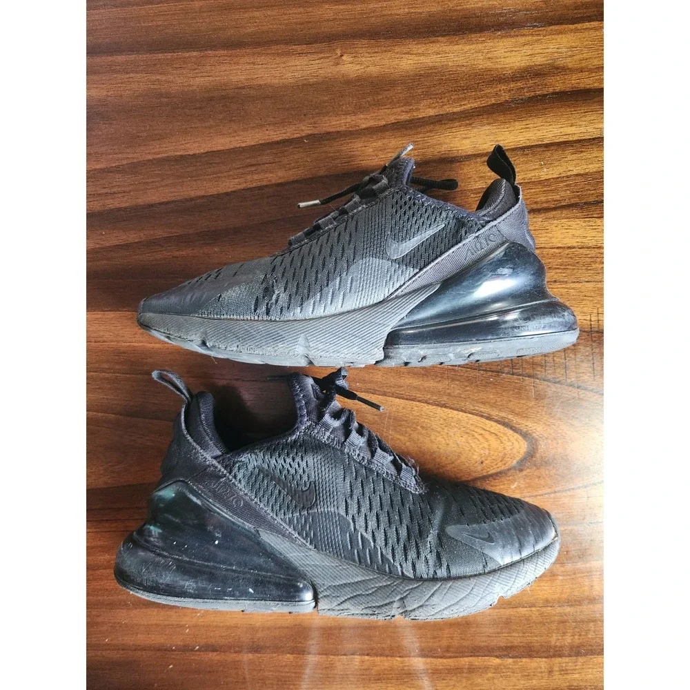 Size 5.5 (GS) - Nike Air Max 270 Low Triple Black